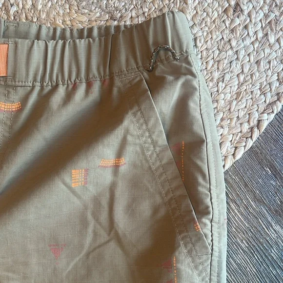 REI Co-op Trailmade Amphid Shorts WM sz M - Picture 3 of 12